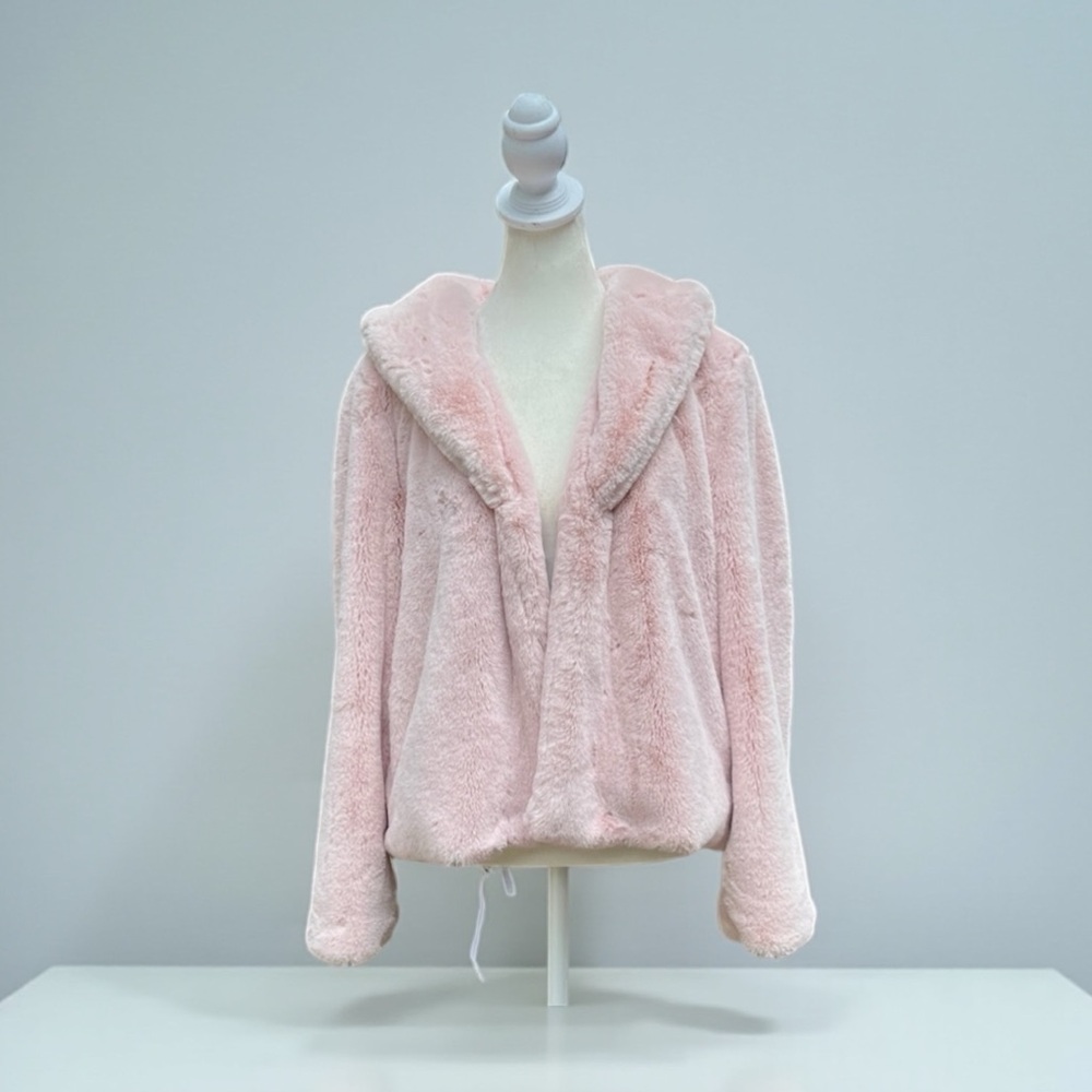 Lavender Brown Vegan Fur in Pale Pink Size Small - Picture 3 of 9